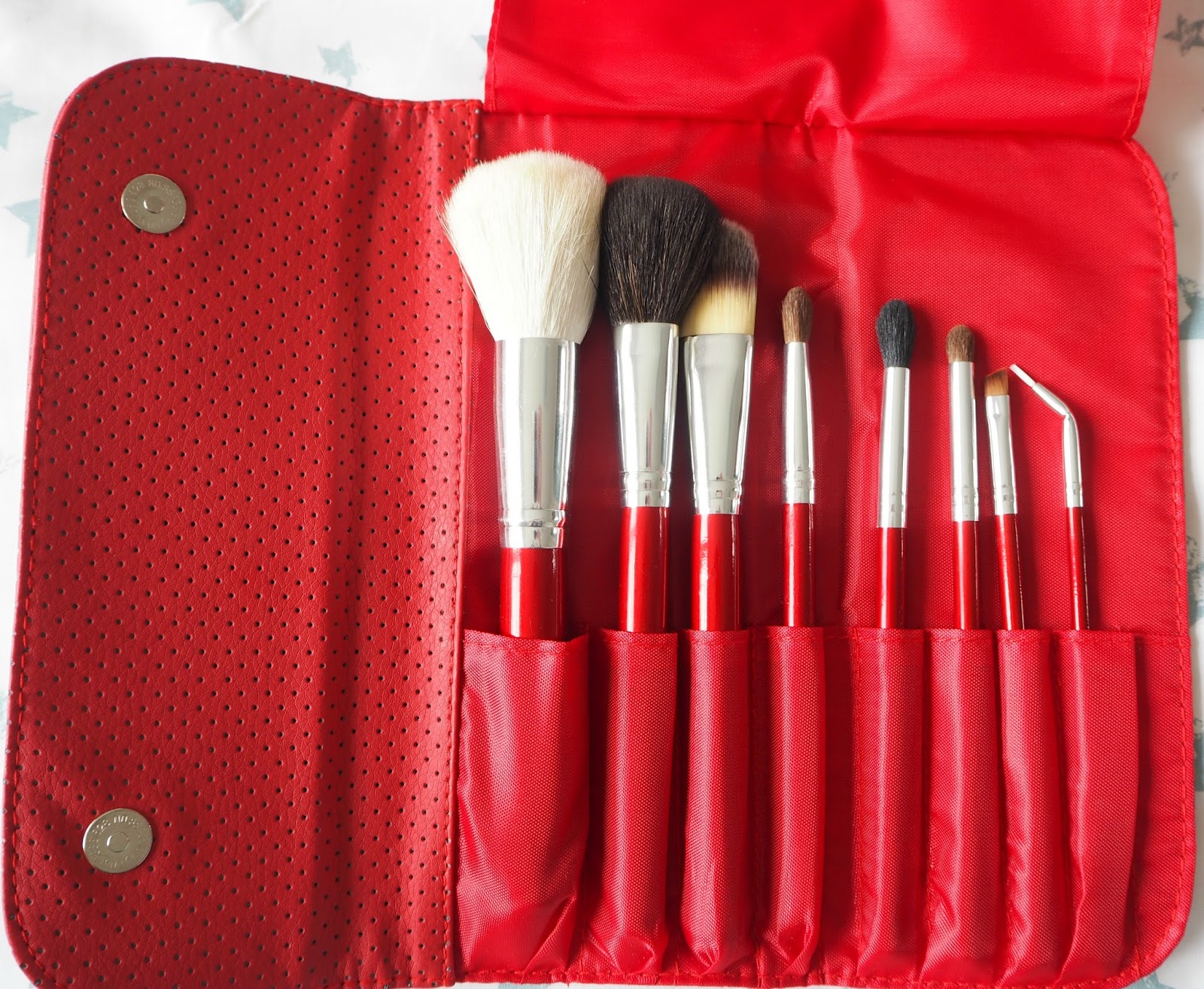 Morphe Brushes 8 Piece Candy Apple Red Makeup Brush Set 700 with Case